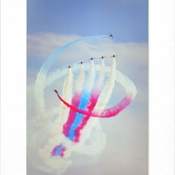 Red Arrows print. Photograph of the Red Arrows performing at the Eastbourne Airbourne air show in 2022